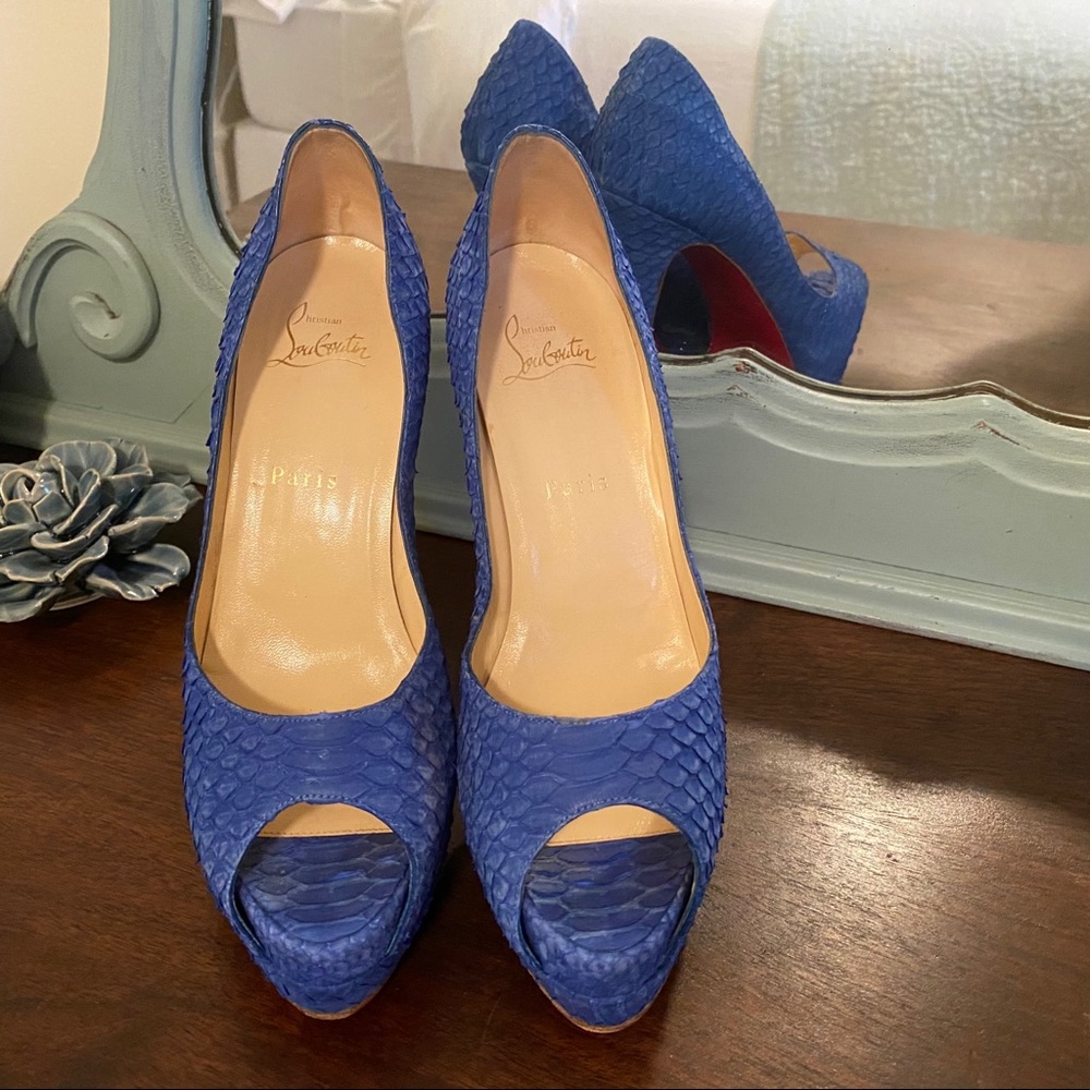Louboutin python lady peep size 38 1/2 - Picture 2 of 6
